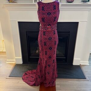Camille La Vie Beaded Open-Back Lace Gown | Size 4 | Red & Navy Formal Dress